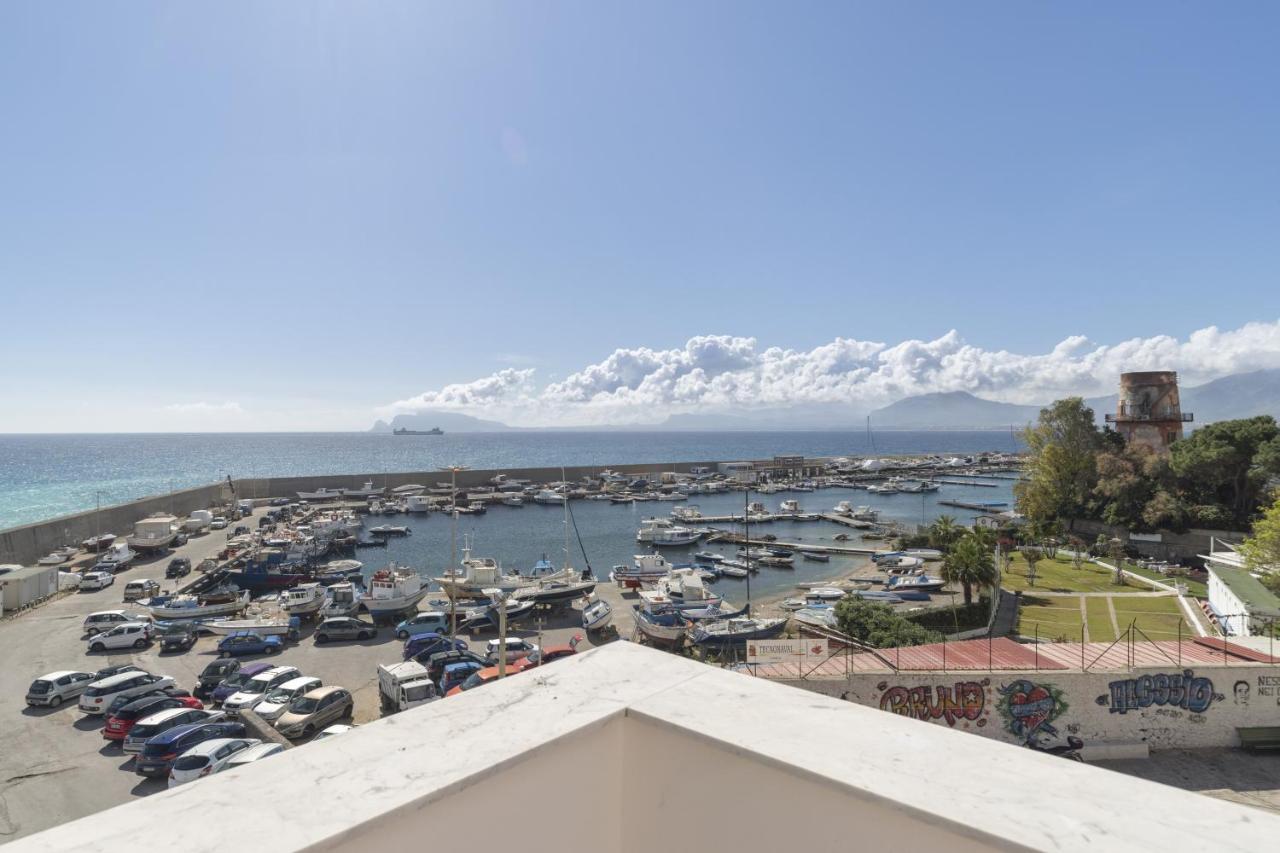 فيلا باليرموفي Finestra Sul Mare المظهر الخارجي الصورة